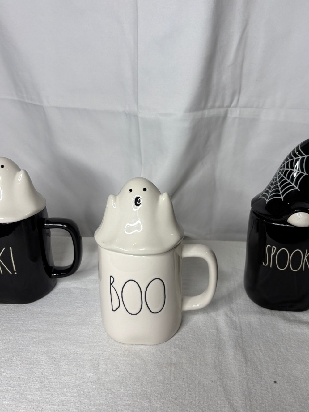 3 Rae Dunn Halloween Coffee Mugs +Lids Spooky/Gnome,Eek/Ghost,Boo/Ghost Artisan